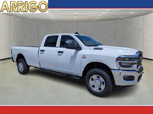 2025 RAM 2500 Tradesman Crew Cab 4x4 8' Box
