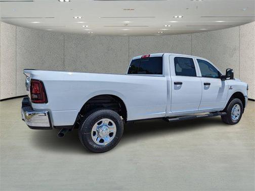 2025 RAM 2500 Tradesman Crew Cab 4x4 8' Box