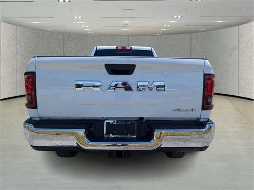 2025 RAM 2500 Tradesman Crew Cab 4x4 8' Box