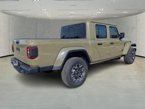 2026 Jeep Gladiator Sahara 4x4
