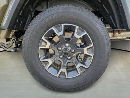 2026 Jeep Gladiator Sahara 4x4