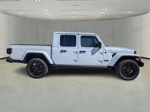 2025 Jeep Gladiator Nighthawk