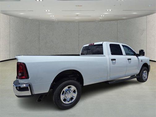 2025 RAM 2500 Tradesman Crew Cab 4x4 8' Box
