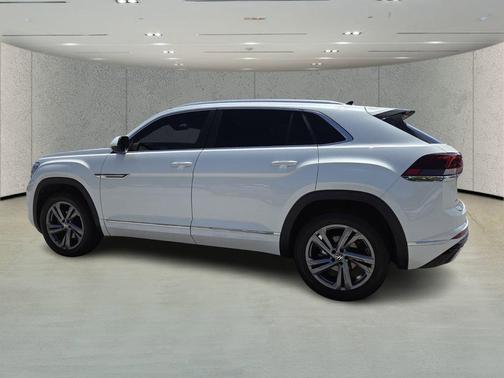 Pure White 2024 Volkswagen Atlas Cross Sport 2.0T SEL