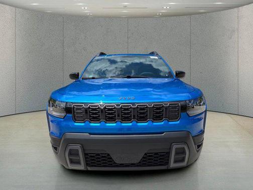 Hydro Blue Pearlcoat 2026 Jeep Cherokee Laredo 4x4