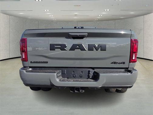 2026 RAM 3500 Laramie Crew Cab 4x4 8' Box