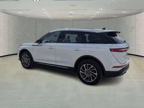 Pristine White Metallic Tri-Coat 2022 Lincoln Corsair Standard