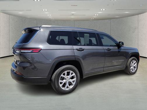 Baltic Gray Metallic Clearcoat 2022 Jeep Grand Cherokee L Limited