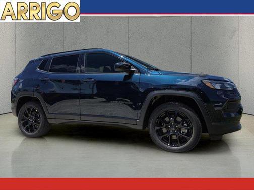 Fathom Blue Pearl Coat 2026 Jeep Compass Latitude