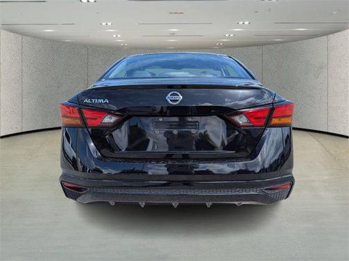 2022 Nissan Altima S FWD