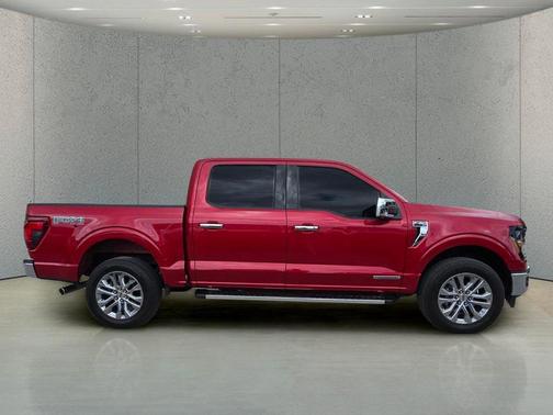 Rapid Red Metallic Tinted Clearcoat 2024 Ford F-150 XLT
