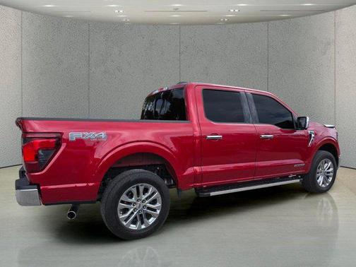 Rapid Red Metallic Tinted Clearcoat 2024 Ford F-150 XLT