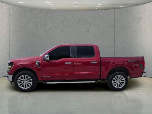 Rapid Red Metallic Tinted Clearcoat 2024 Ford F-150 XLT