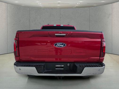 Rapid Red Metallic Tinted Clearcoat 2024 Ford F-150 XLT