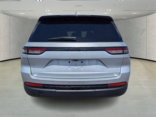 2022 Jeep Grand Cherokee Altitude