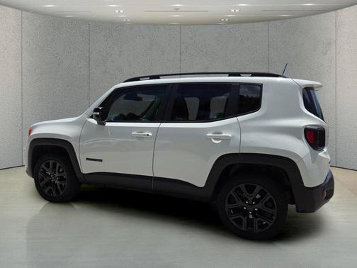 Alpine White Clearcoat 2023 Jeep Renegade Altitude