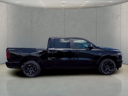 Diamond 2027 RAM 1500 Big Horn/Lone Star