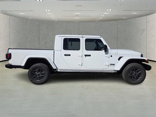 2026 Jeep Gladiator Sport S