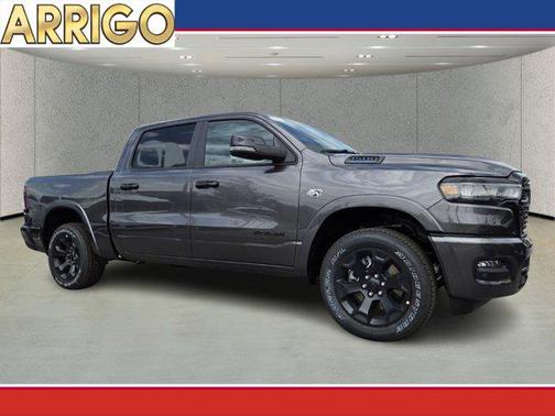 Granite Crystal Metallic Clearcoat 2026 RAM 1500 Big Horn/Lone Star