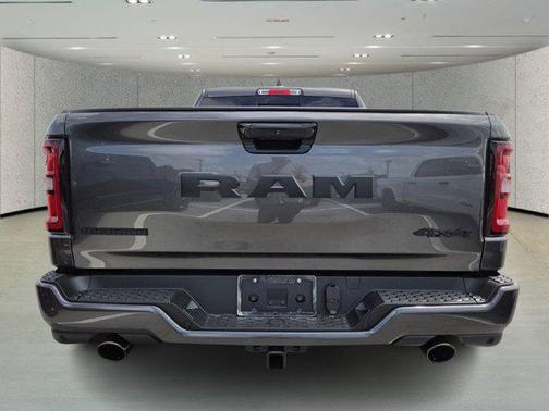 Granite Crystal Metallic Clearcoat 2026 RAM 1500 Big Horn/Lone Star