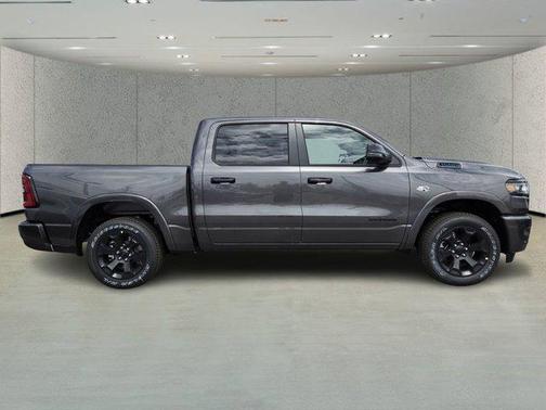 Granite Crystal Metallic Clearcoat 2026 RAM 1500 Big Horn/Lone Star