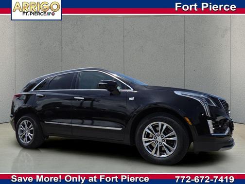 Stellar Black Metallic 2020 Cadillac XT5 Premium Luxury
