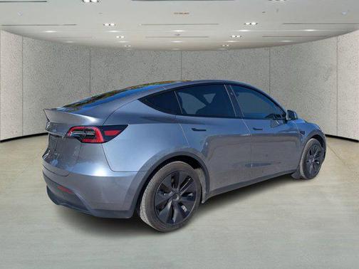 2025 Tesla Model Y Long Range Dual Motor Rear-Wheel Drive