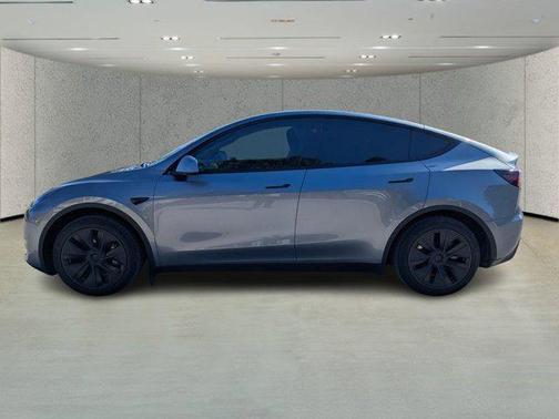 2025 Tesla Model Y Long Range Dual Motor Rear-Wheel Drive