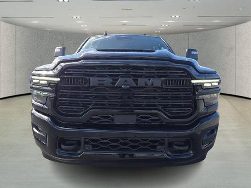 Diamond Black Crystal Pearlcoat 2026 RAM 3500 Laramie Mega Cab 4x4 6'4' Box