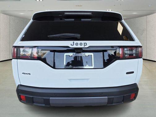 2026 Jeep Cherokee Overland