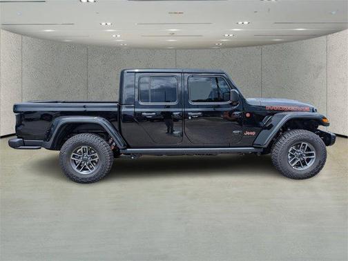 2025 Jeep Gladiator Mojave X
