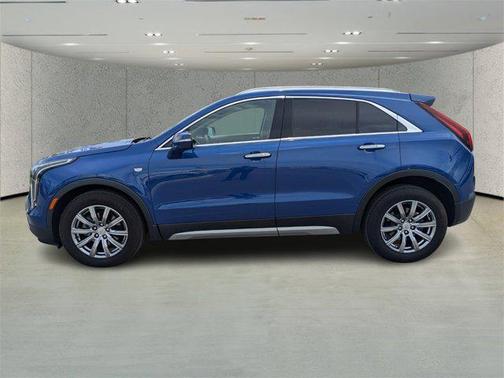 2022 Cadillac XT4 Premium Luxury