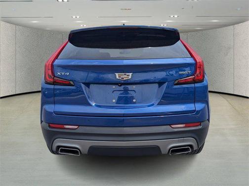 2022 Cadillac XT4 Premium Luxury