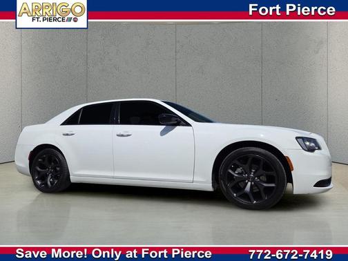 Bright White Clearcoat 2023 Chrysler 300 Touring