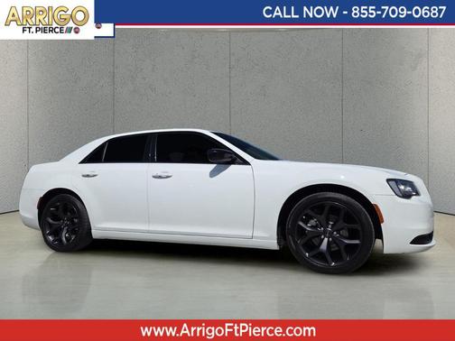 Bright White Clearcoat 2023 Chrysler 300 Touring