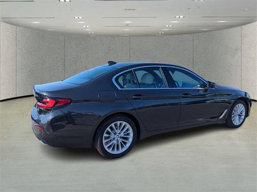 2022 BMW 530 i xDrive