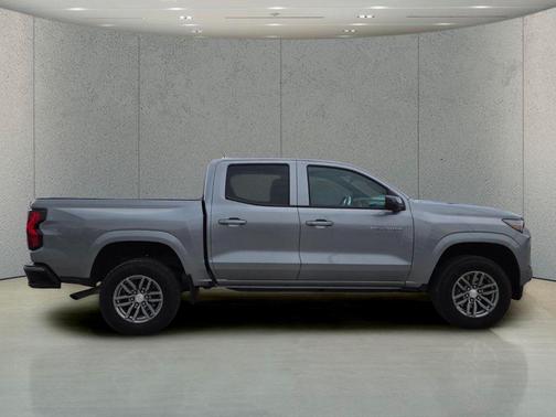 Sterling Gray Metallic 2025 Chevrolet Colorado LT
