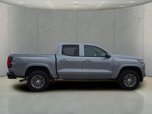Sterling Gray Metallic 2025 Chevrolet Colorado LT