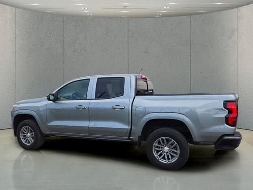 Sterling Gray Metallic 2025 Chevrolet Colorado LT