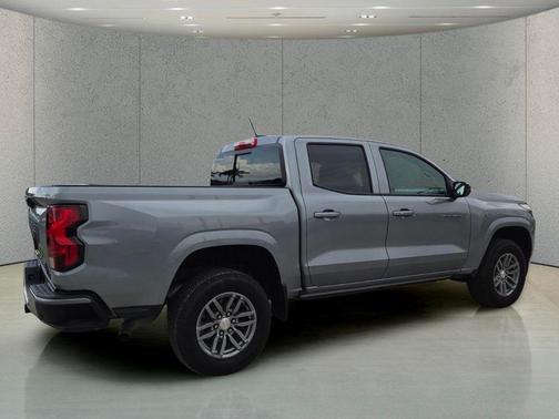Sterling Gray Metallic 2025 Chevrolet Colorado LT