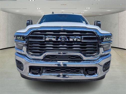 2025 RAM 2500 Tradesman Crew Cab 4x4 6'4' Box