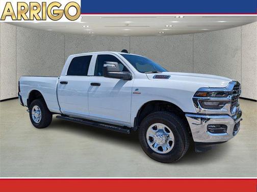 2025 RAM 2500 Tradesman Crew Cab 4x4 6'4' Box