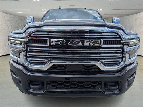 2025 RAM 2500 Laramie Crew Cab 4x4 6'4' Box