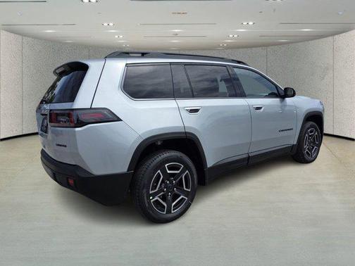 Silver Zynith Clearcoat 2026 Jeep Cherokee Limited