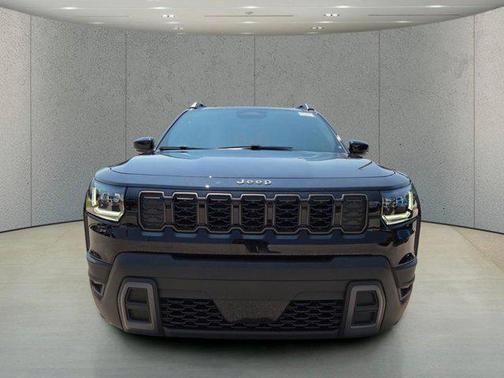Diamond Black Crystal Pearlcoat 2026 Jeep Cherokee Limited