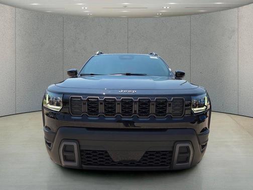 Diamond Black Crystal Pearlcoat 2026 Jeep Cherokee Limited