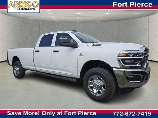 2026 RAM 2500 Tradesman Crew Cab 4x4 8' Box