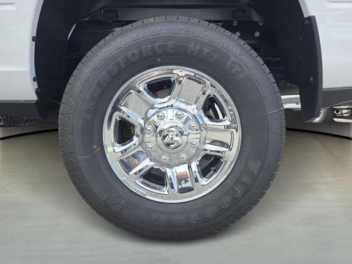 2026 RAM 2500 Tradesman Crew Cab 4x4 8' Box