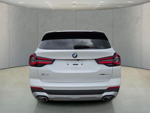 Mineral White Metallic 2024 BMW X3 sDrive30i