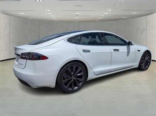 2021 Tesla Model S Long Range
